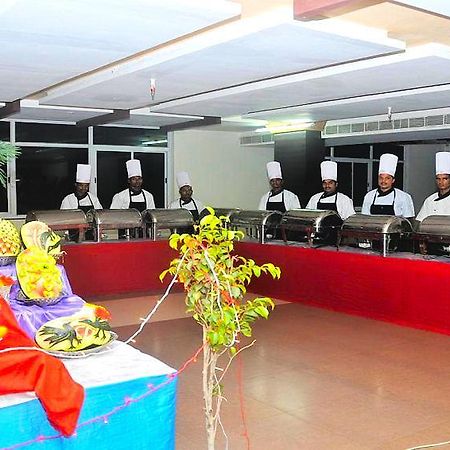 Hotel Central Park Ongole Εξωτερικό φωτογραφία