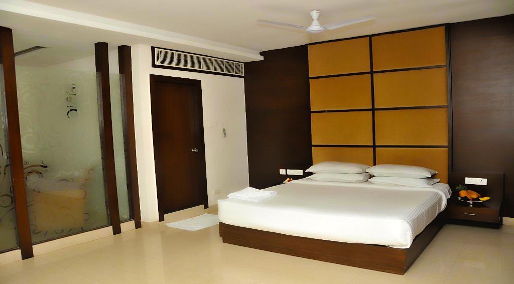 Hotel Central Park Ongole Εξωτερικό φωτογραφία