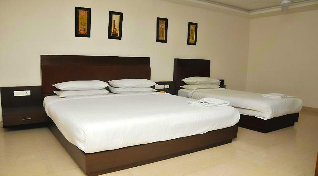 Hotel Central Park Ongole Εξωτερικό φωτογραφία